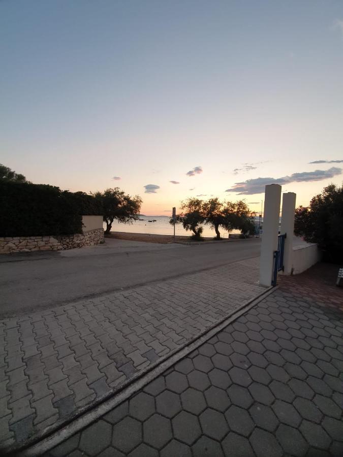 Mirce Aparthotel Marina Gromela מראה חיצוני תמונה