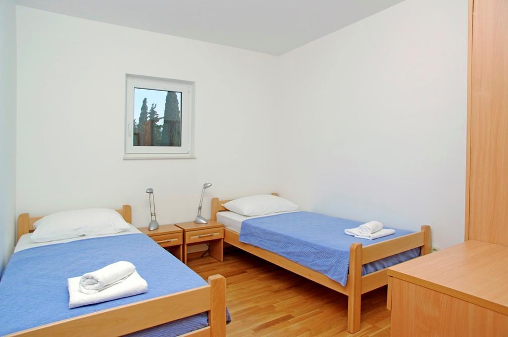 Mirce Aparthotel Marina Gromela חדר תמונה