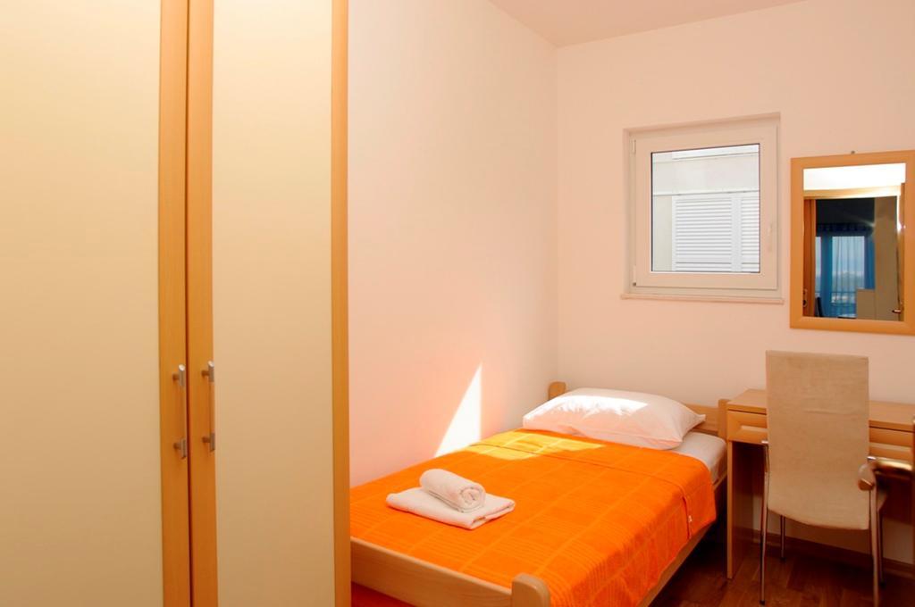 Mirce Aparthotel Marina Gromela חדר תמונה