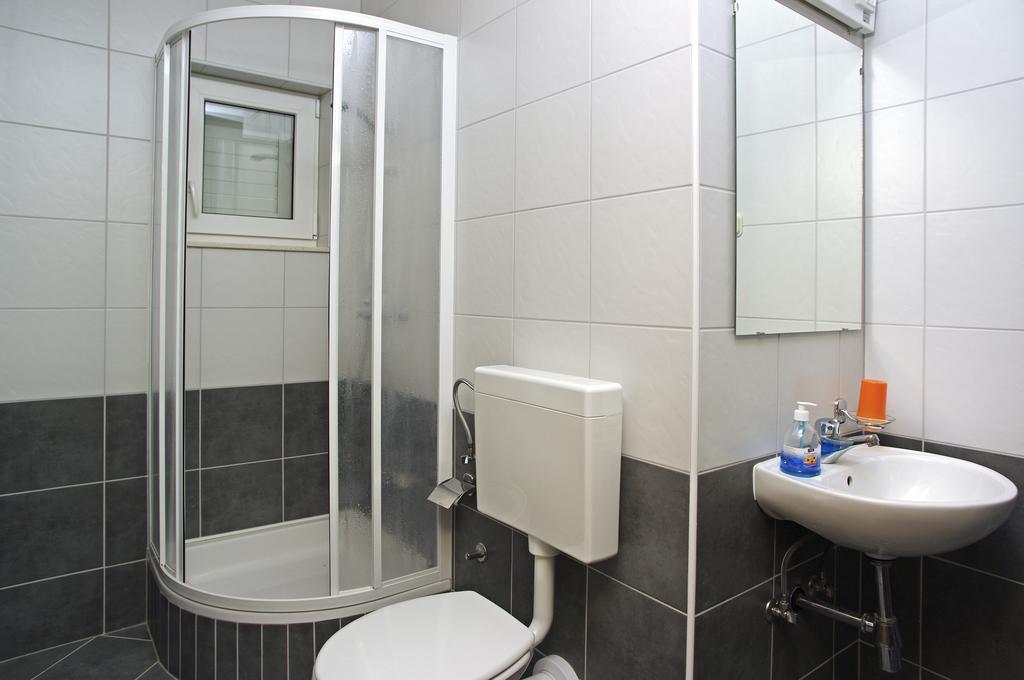 Mirce Aparthotel Marina Gromela חדר תמונה